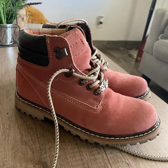 Pink boots - Picture 2 of 4